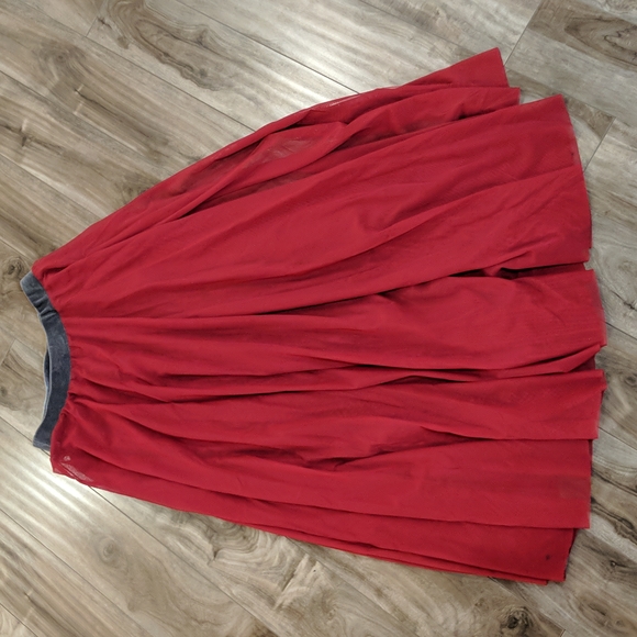 ❄️ 3/$25 Red Sheer Flowy Long Maxi Circle Skirt with Slit